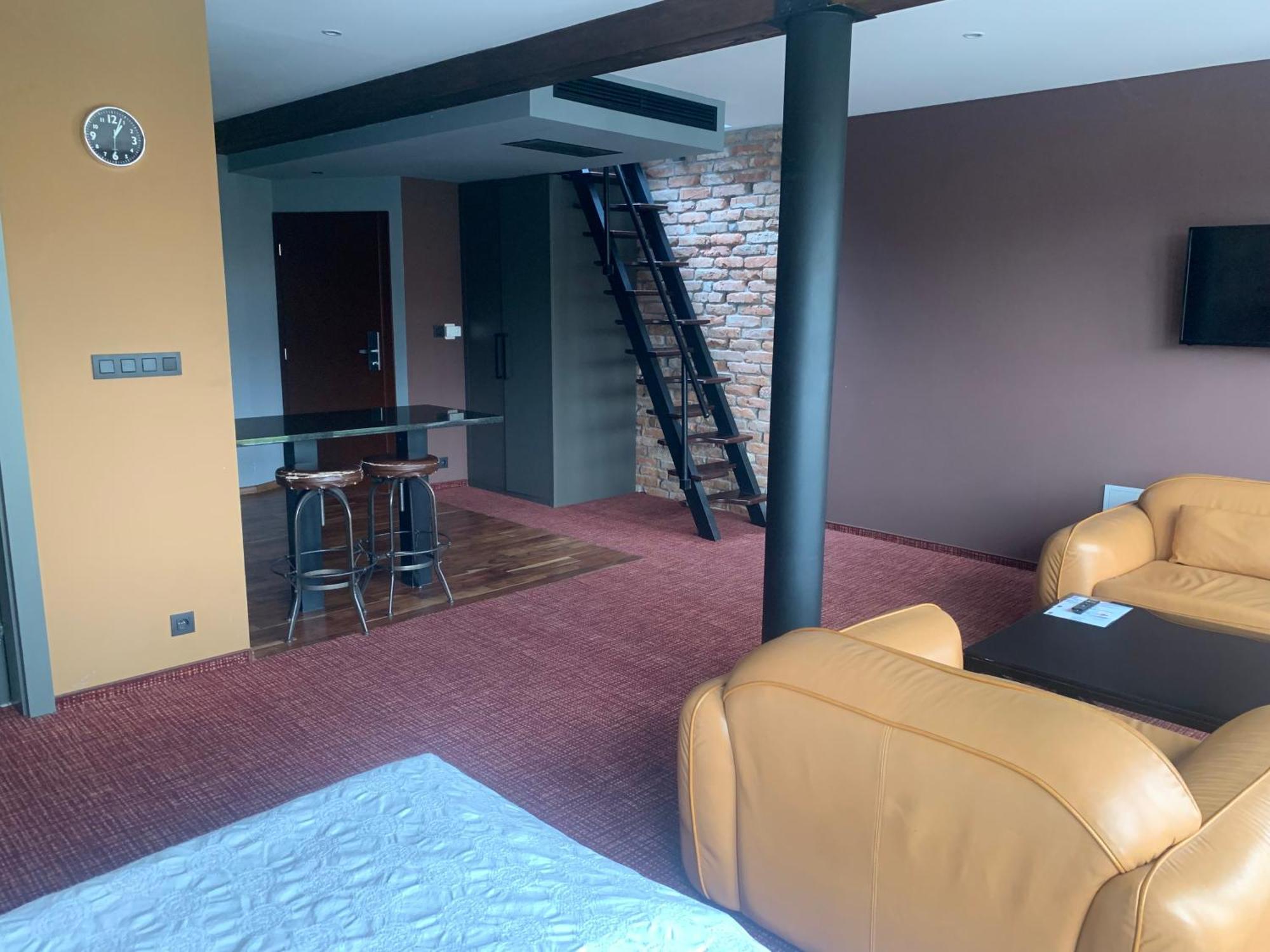 Hotel Alexander'S Nitra Luaran gambar